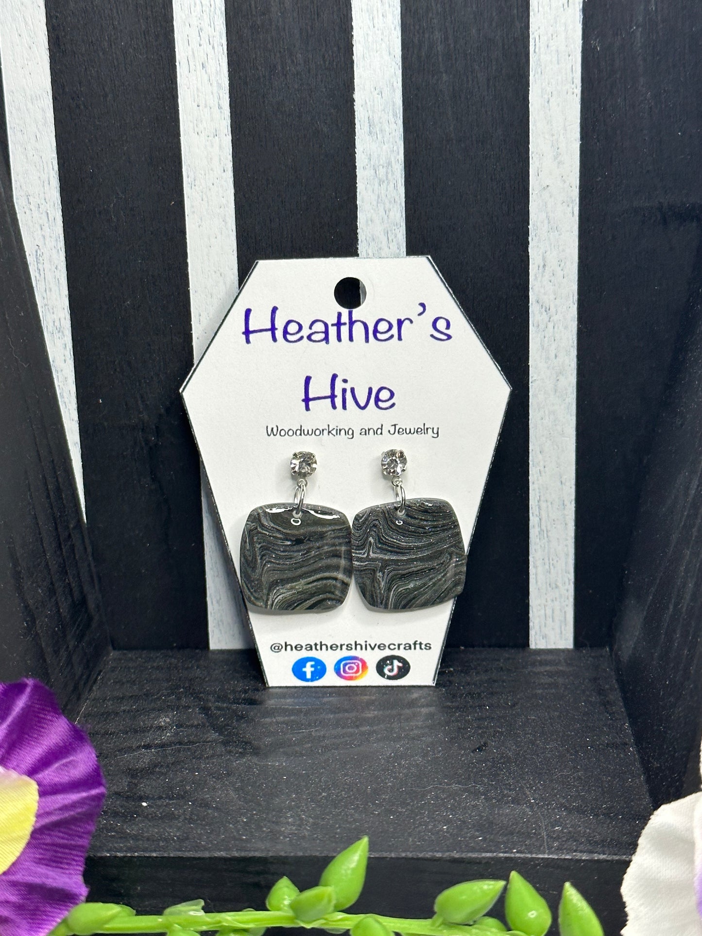 Square dangle earrings-camo