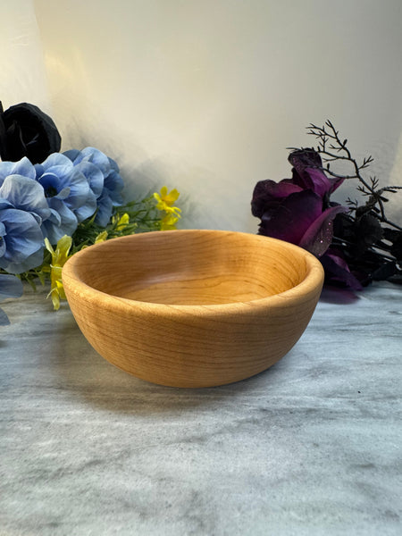 Hand turned bowl/dish - maple