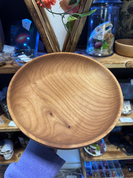Alder wood bowl