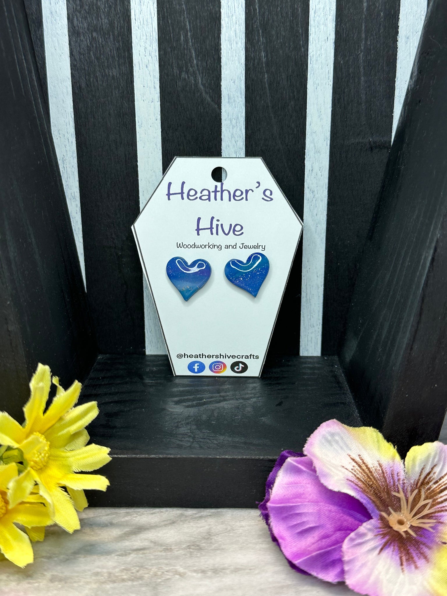 Heart blue stud earrings