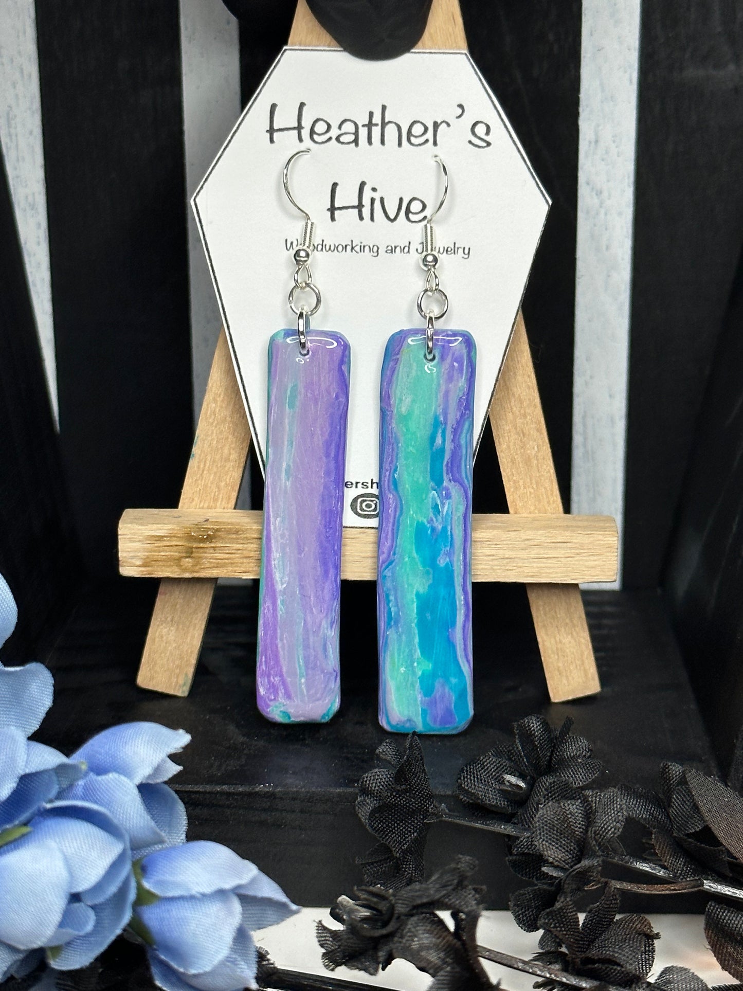 Geo drop dangle earrings-og