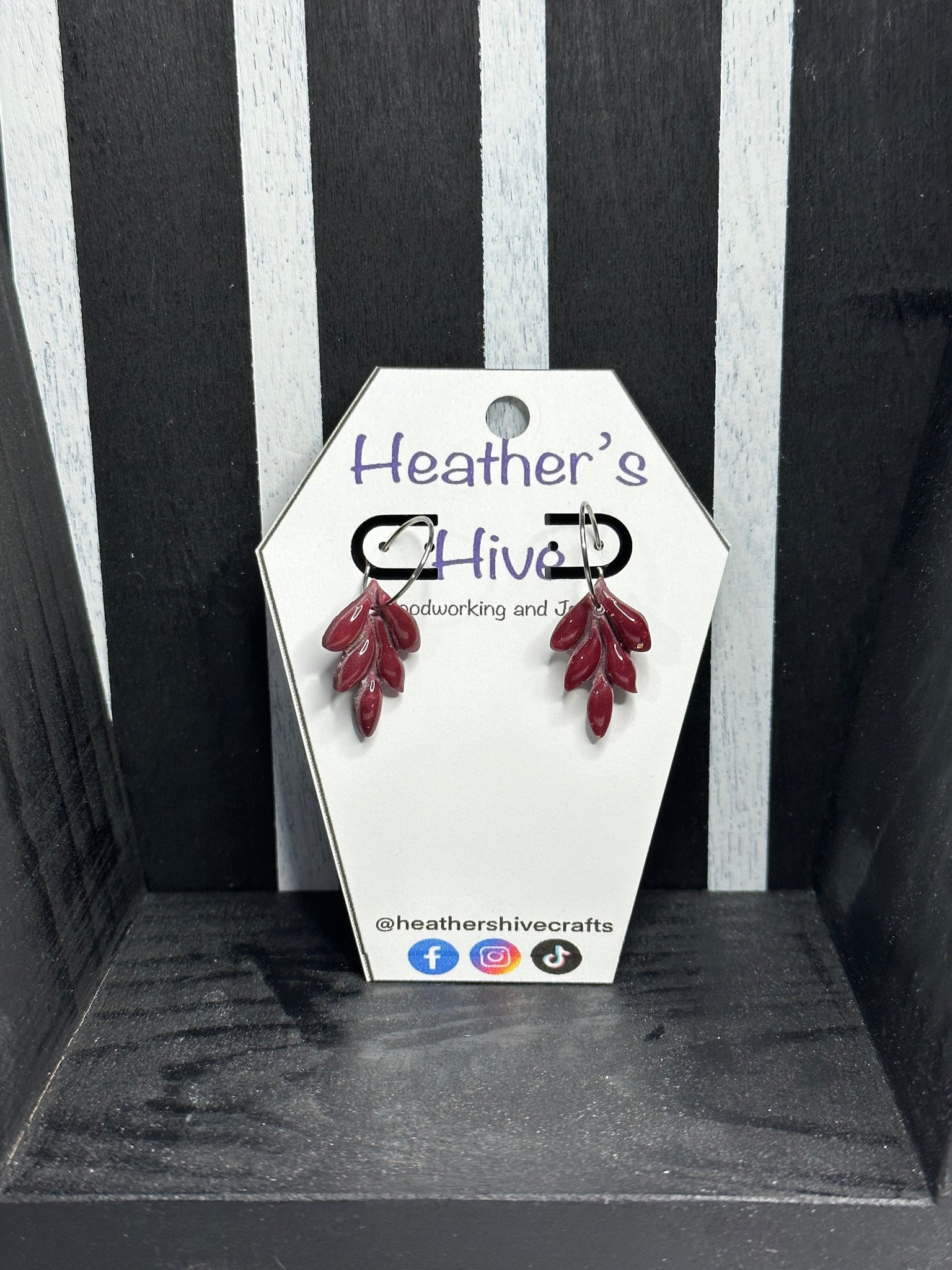 Leaf hoop dangle earrings-r