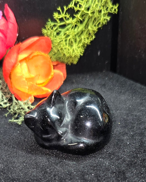 Cat carved crystals